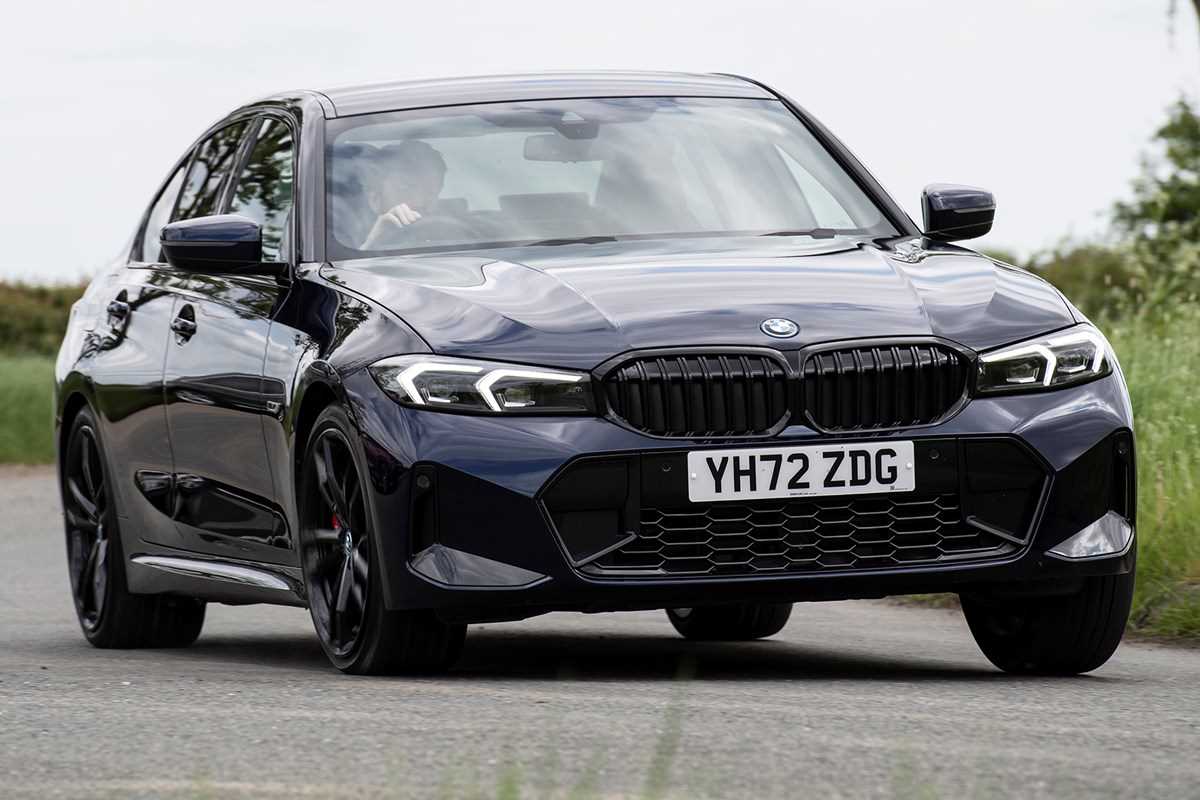 bmw 330e k&auml;ytt&ouml;ohje kirja