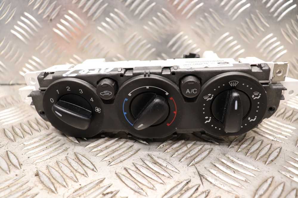 ford focus polttoainek&auml;ytt&ouml;inen lis&auml;l&auml;mmitin k&auml;ytt&ouml;ohje