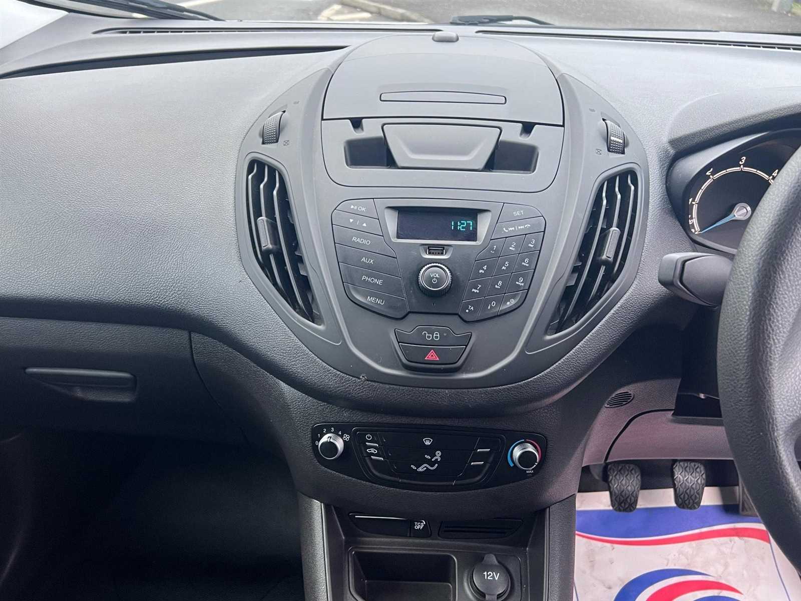 ford transit courier k&auml;ytt&ouml;ohje