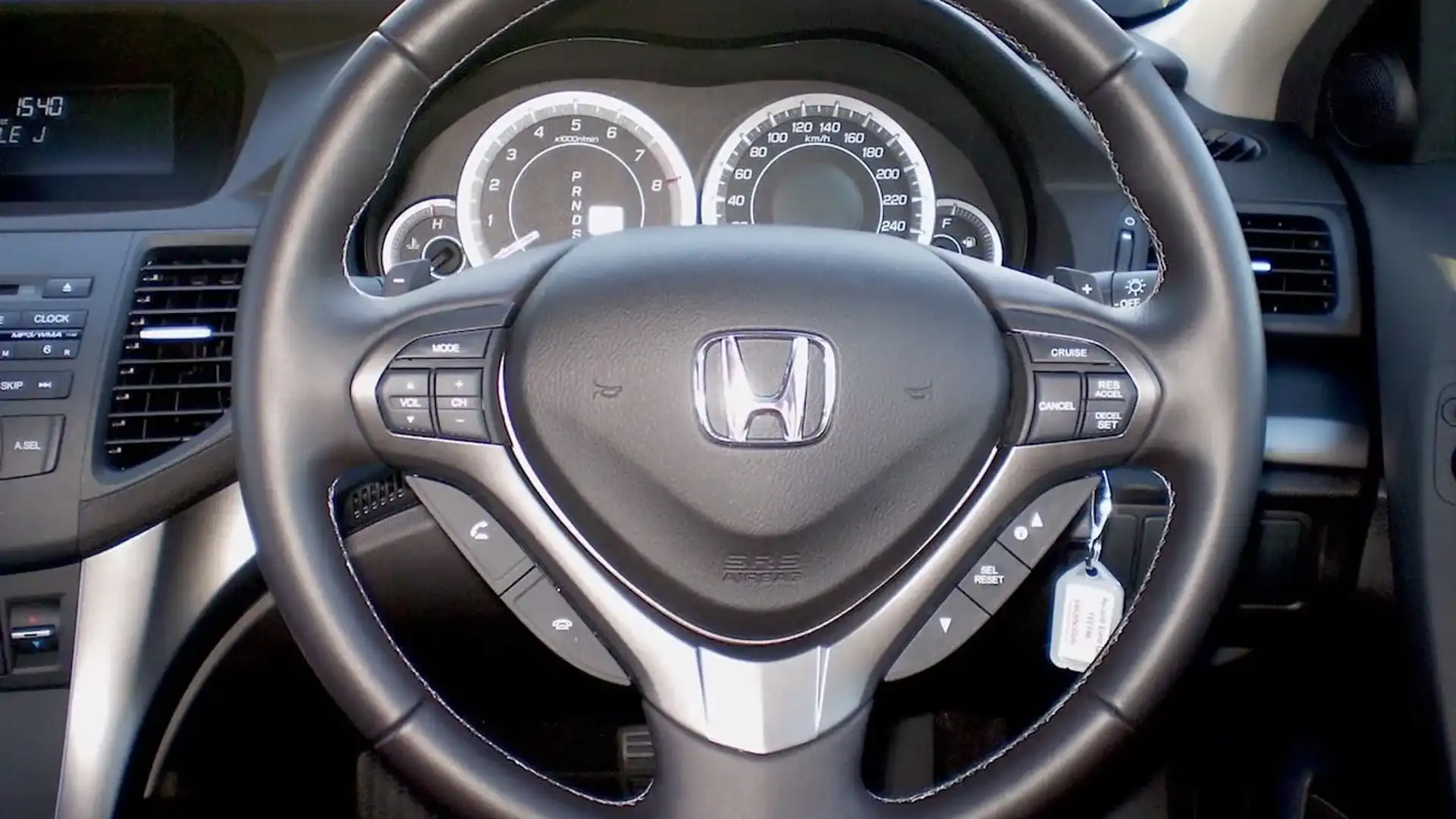 honda accort 2012 vakionopeuss&auml;&auml;din k&auml;ytt&ouml;ohje