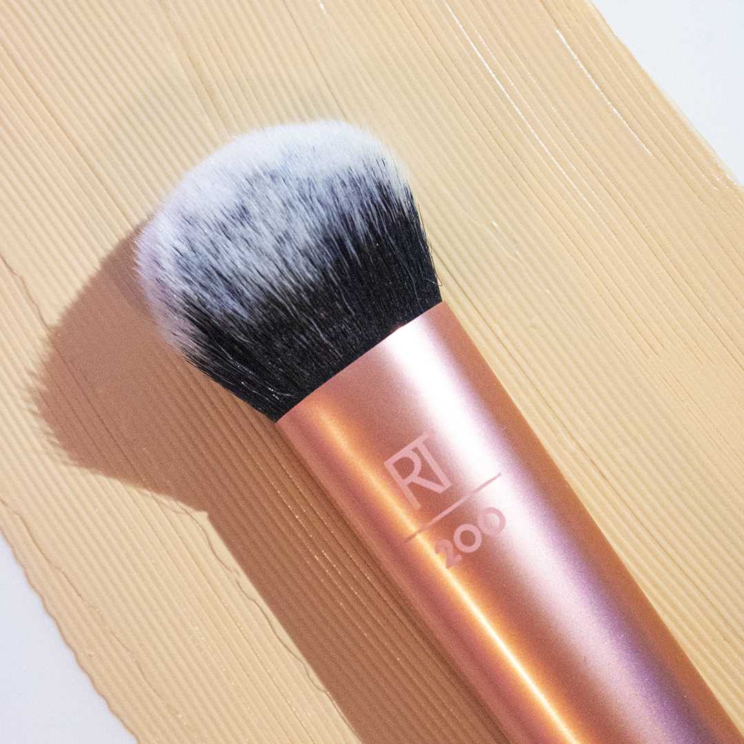 real techniques expert face brush k&auml;ytt&ouml;ohje