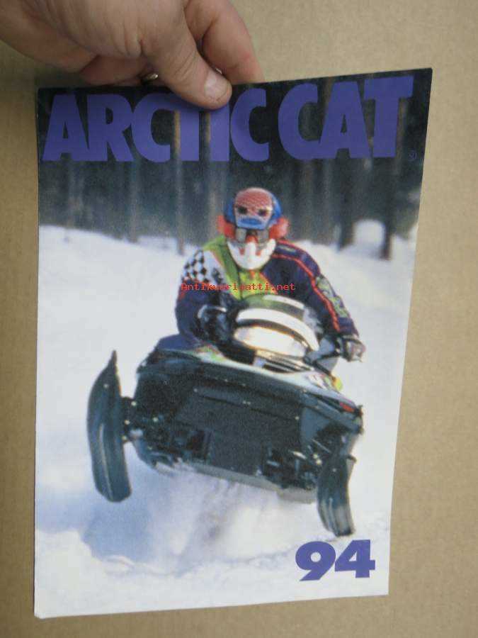 arctic cat k&auml;ytt&ouml;ohje kirja 2004 moottorikelkka