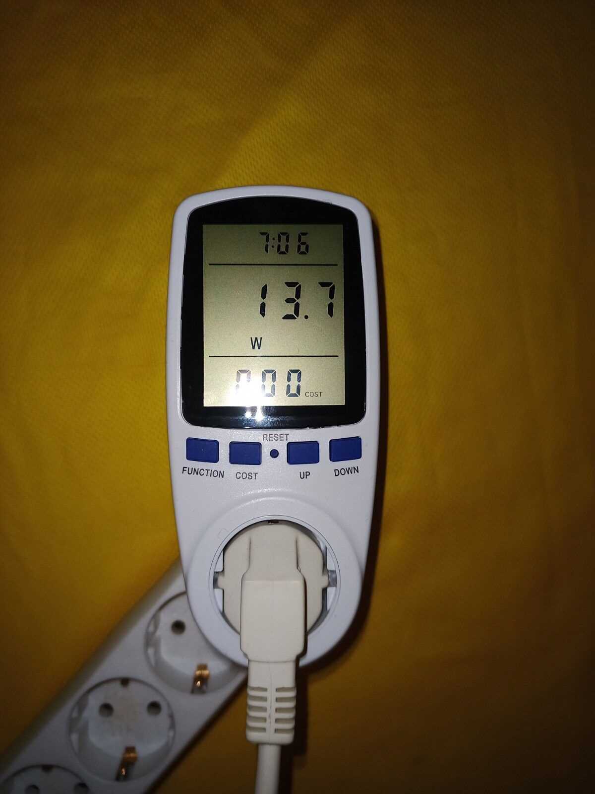 energy+ kaukos&auml;&auml;din pistorasia k&auml;ytt&ouml;ohje