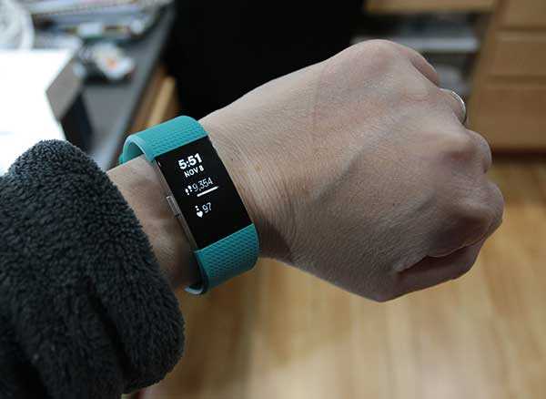 fitbit charge 2 k&auml;ytt&ouml;ohje