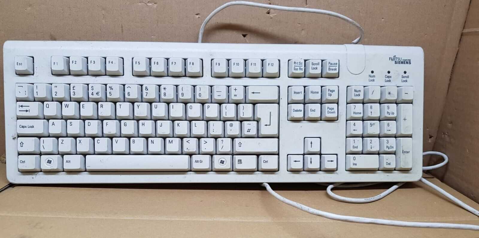 fujitsu siemens32 tv k&auml;ytt&ouml;ohje suomeksi