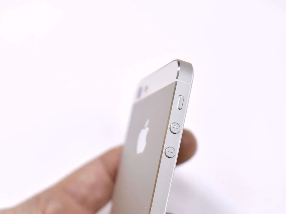iphone 5c puhelin k&auml;ytt&ouml;ohje