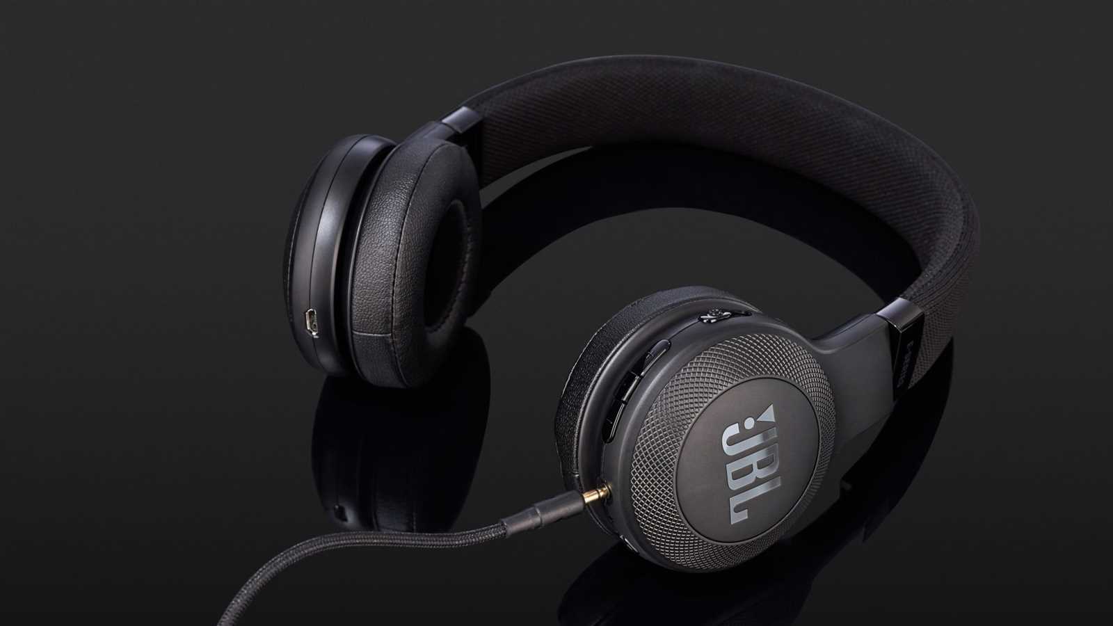 jbl e55 bt k&auml;ytt&ouml;ohje