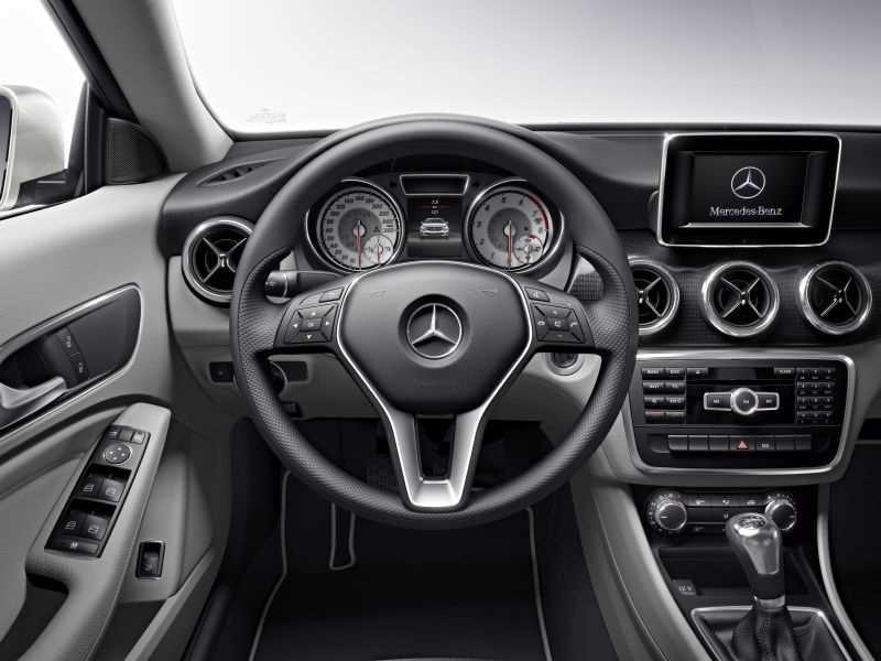 mercedes benz a 180 k&auml;ytt&ouml;ohje