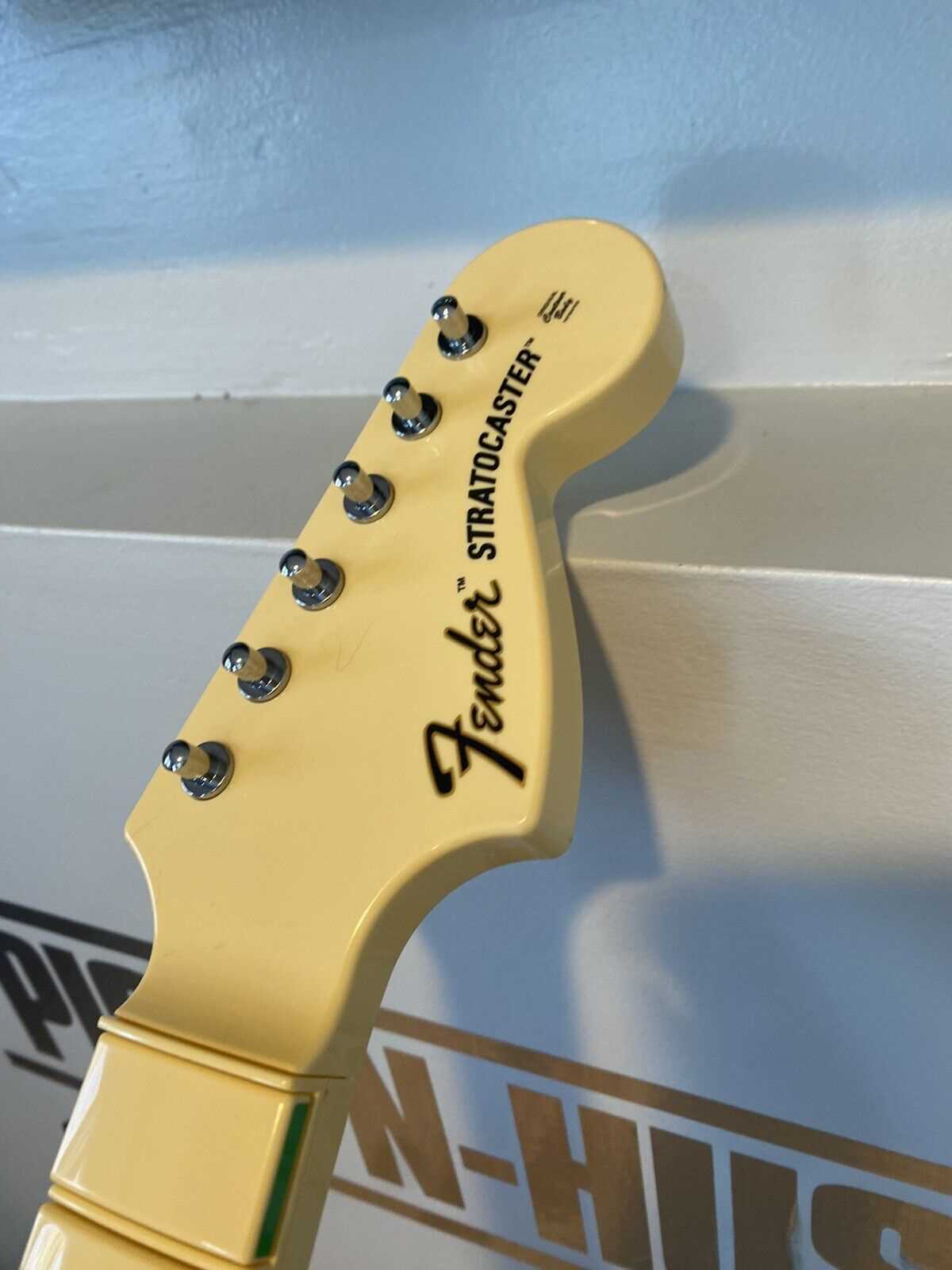fender stratocaster 822151 k&auml;ytt&ouml;ohje