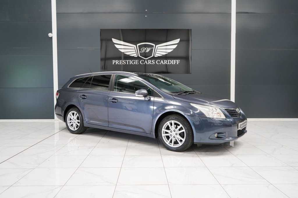 toyota avensis valot k&auml;ytt&ouml;ohje