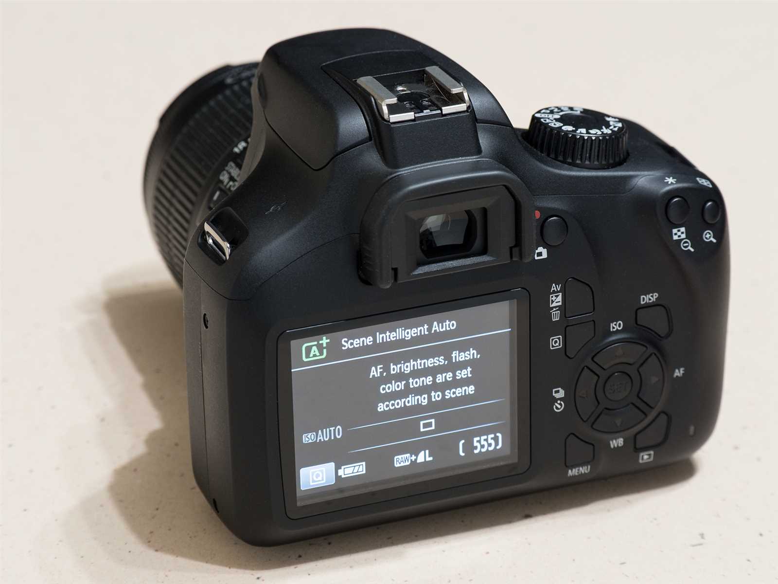 canon eos 4000d k&auml;ytt&ouml;ohje
