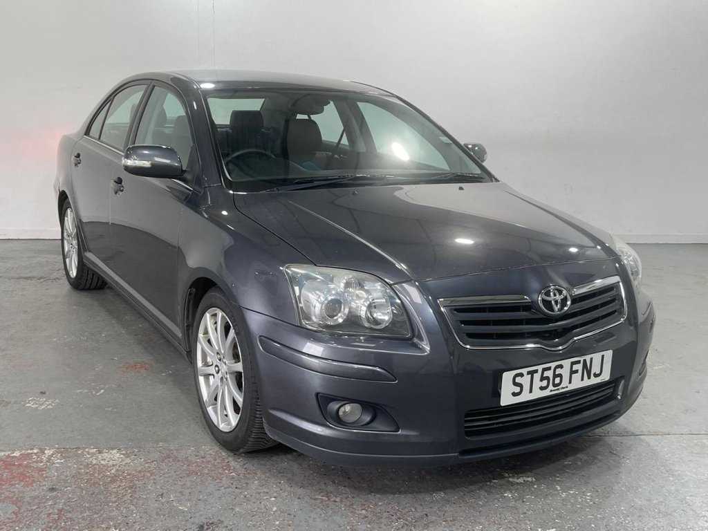 toyota avensis valot k&auml;ytt&ouml;ohje