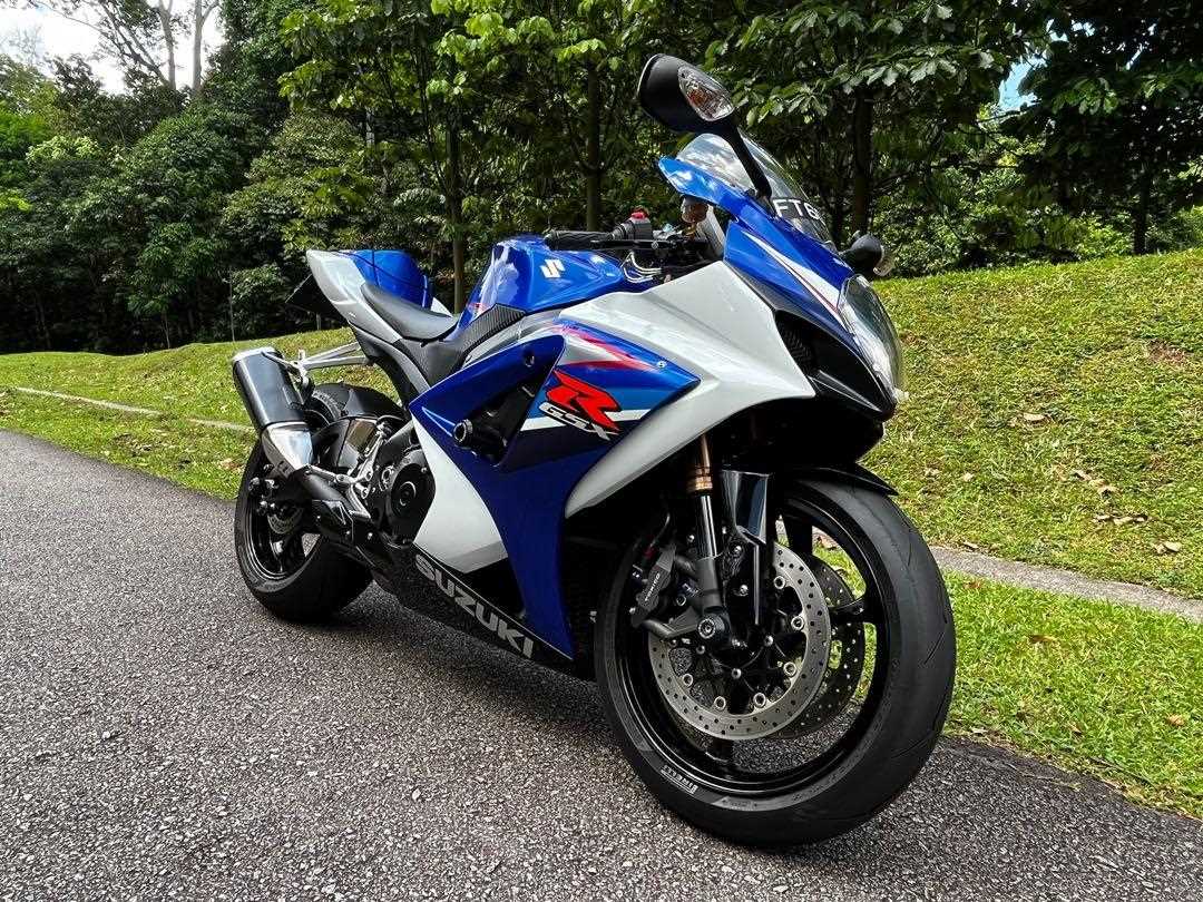 suzuki gsx r k7 k&auml;ytt&ouml;ohje suomi