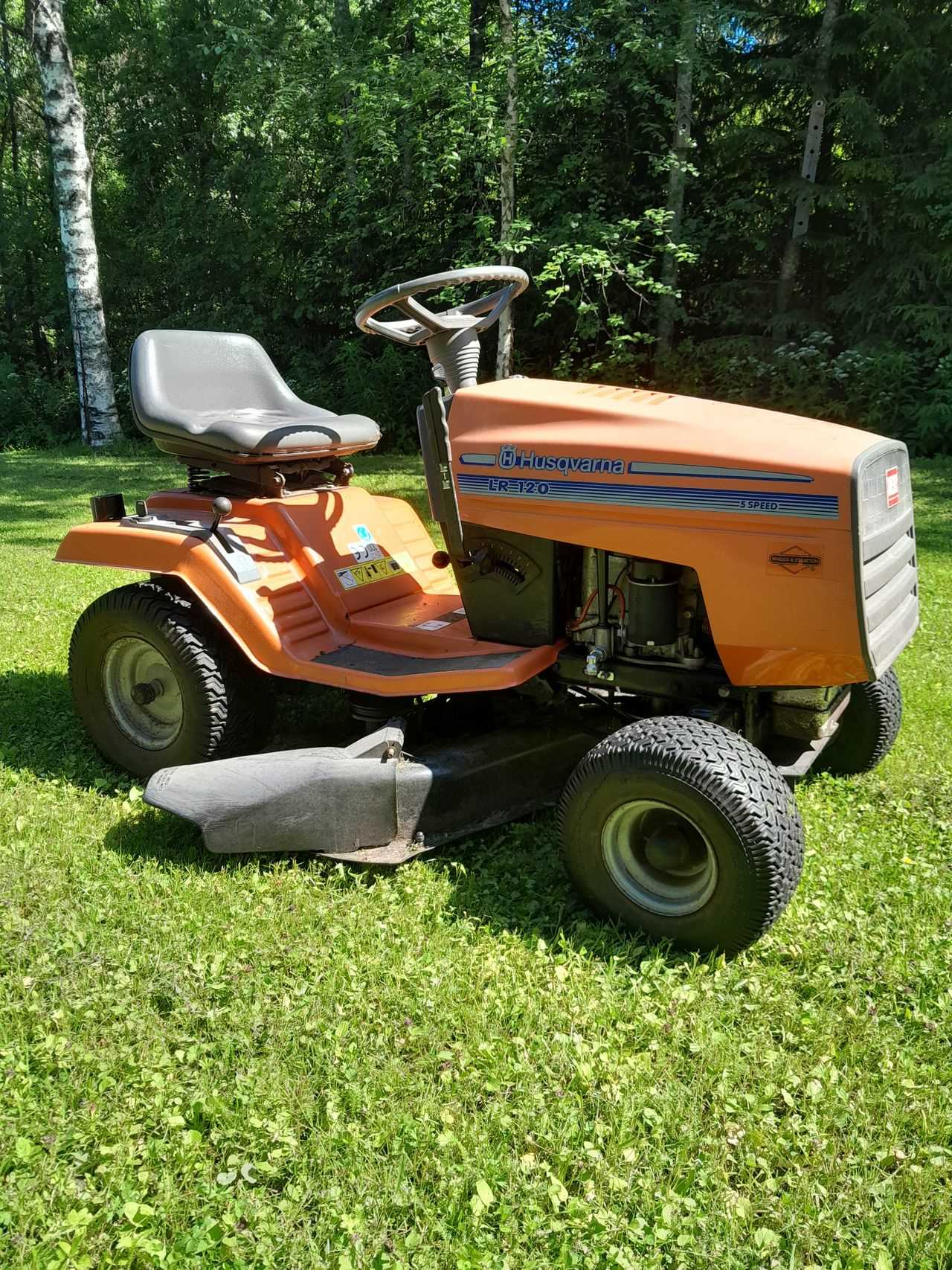 husqvarna ajettavan ruohonleikkurin k&auml;ytt&ouml;ohje