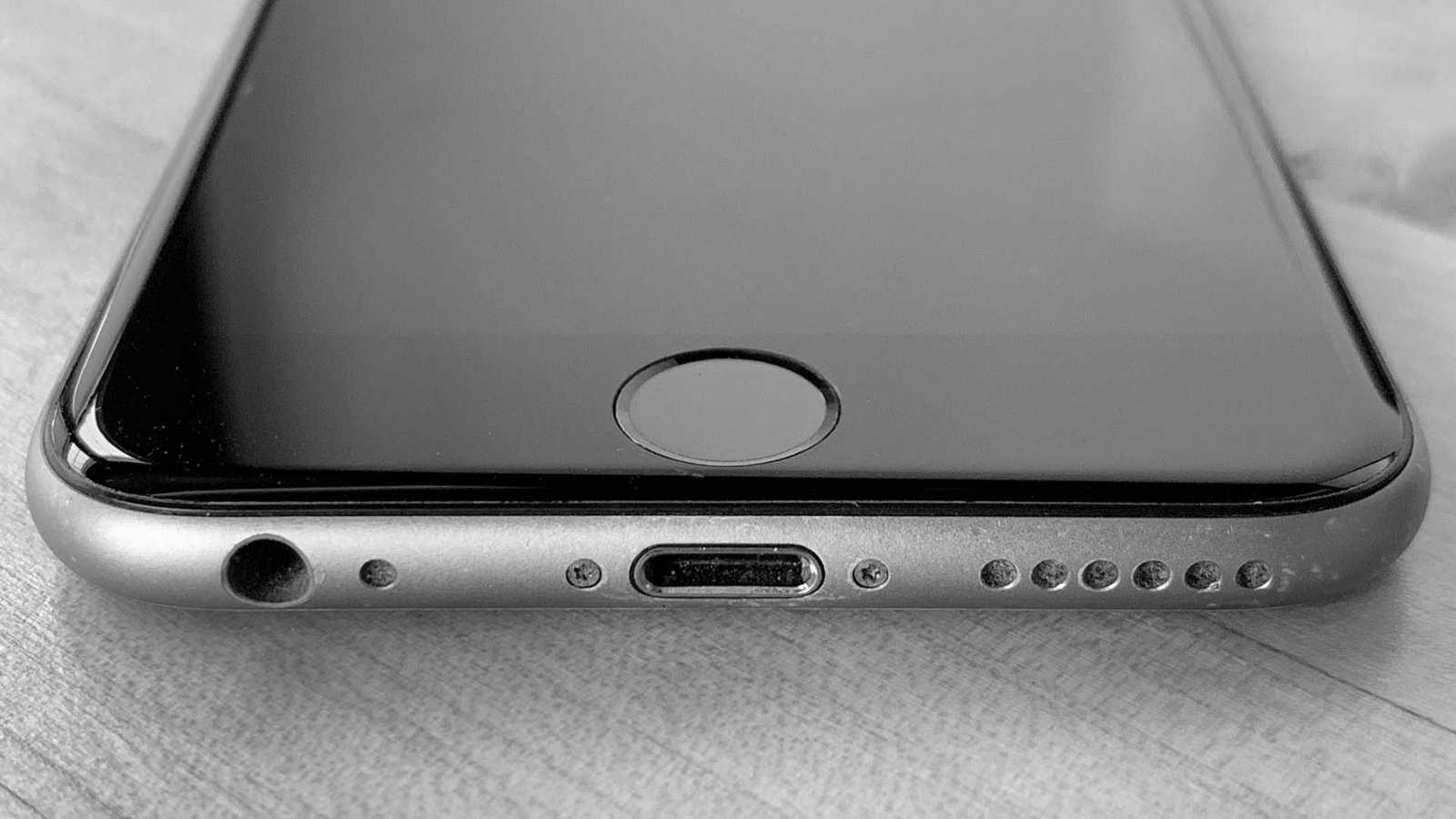 iphone s a1688 k&auml;ytt&ouml;ohje lataaminen