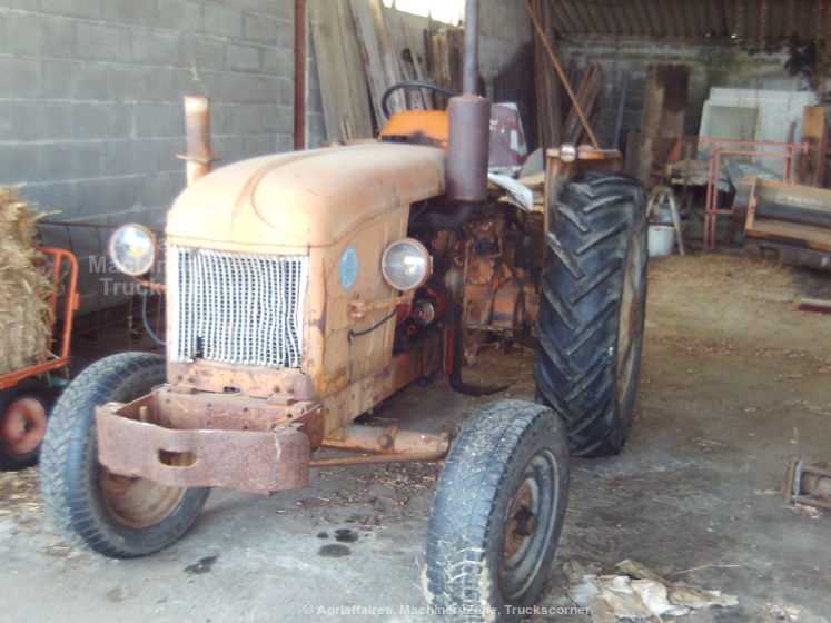 k&auml;ytt&ouml;ohje kirja renault n 71traktoriin